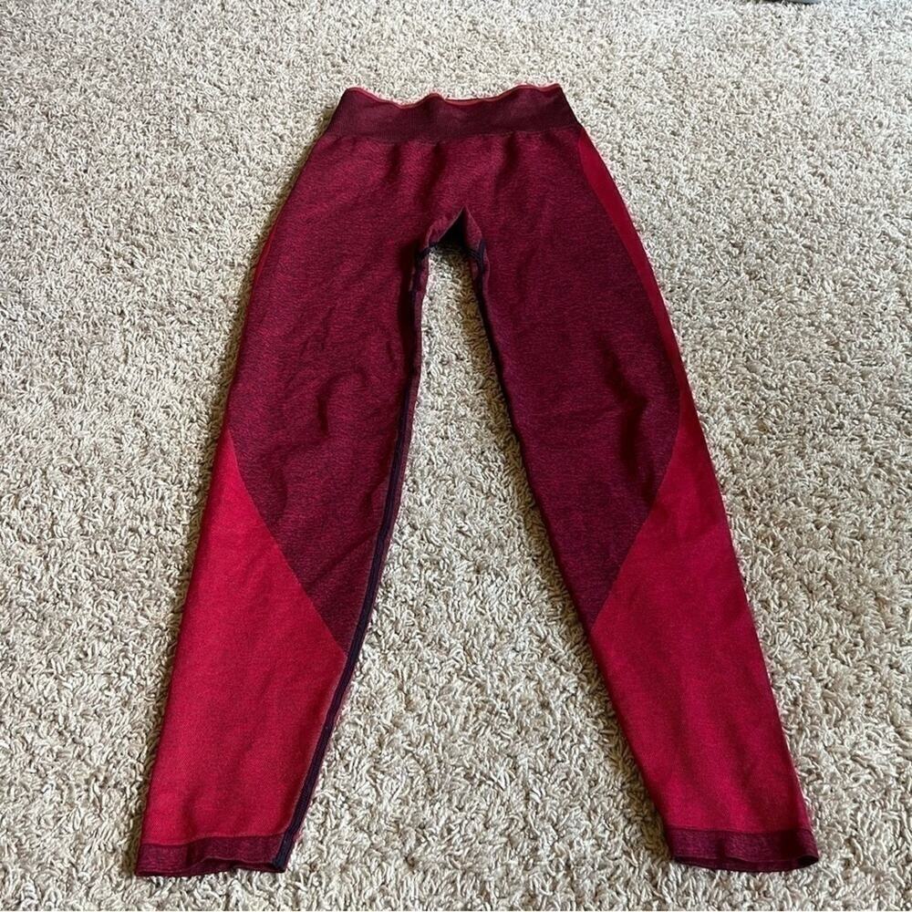 Pink Victoria’s secret’s seamless burgundy and red leggings - Picture 2 of 5
